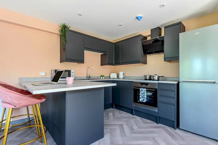 Studio To Rent In Aylesbury, Buckinghamshire, HP20