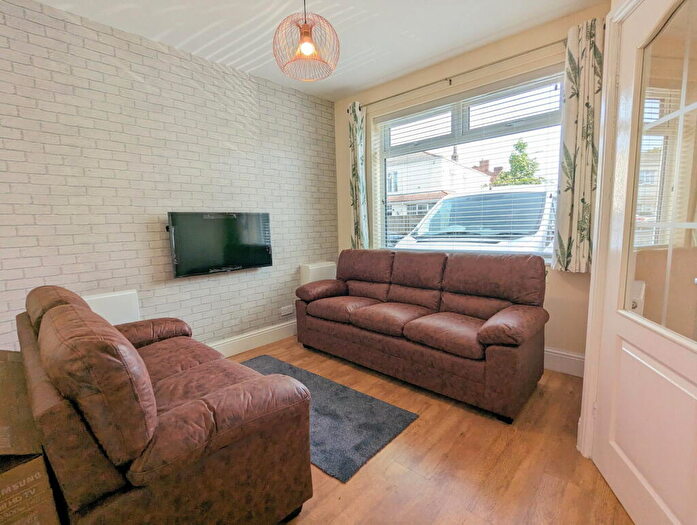 2 Bedroom Detached House To Rent In Banastre Road, Southport, Merseyside, PR8
