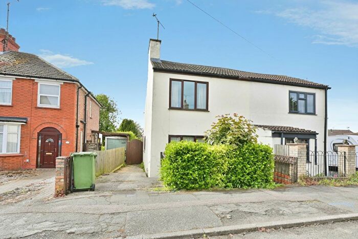 2 Bedroom Semi-detached House For Sale In Old Lynn Road, Wisbech, PE13
