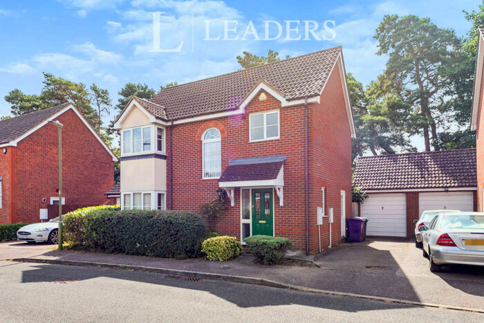 3 Bedroom Detached House To Rent In Oaktree Close Letchworth, SG6