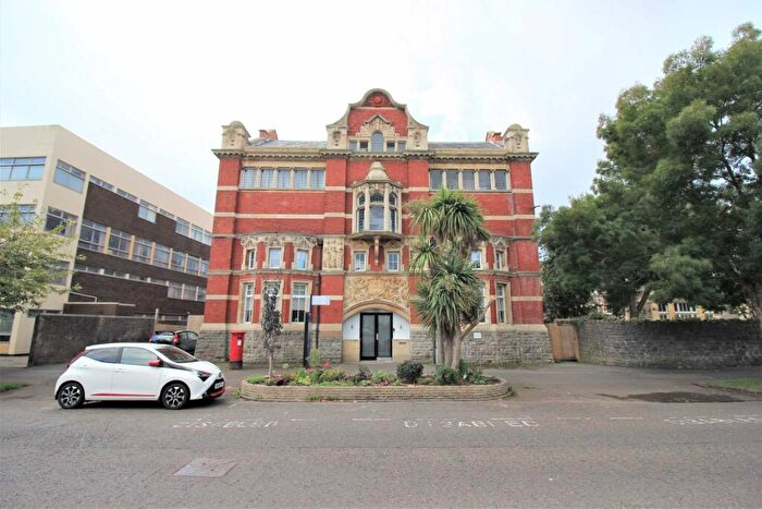 1 Bedroom Flat For Sale In Wooler Road, Weston-super-Mare, BS23