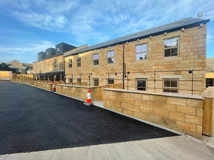 2 Bedroom Terraced House To Rent In The Old Mill, Greengate, BD20