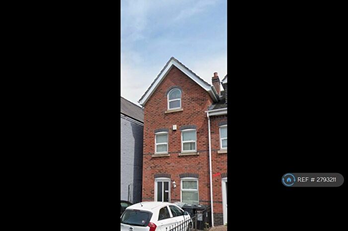 4 Bedroom End Of Terrace House To Rent In Chambers Street, Crewe, CW2