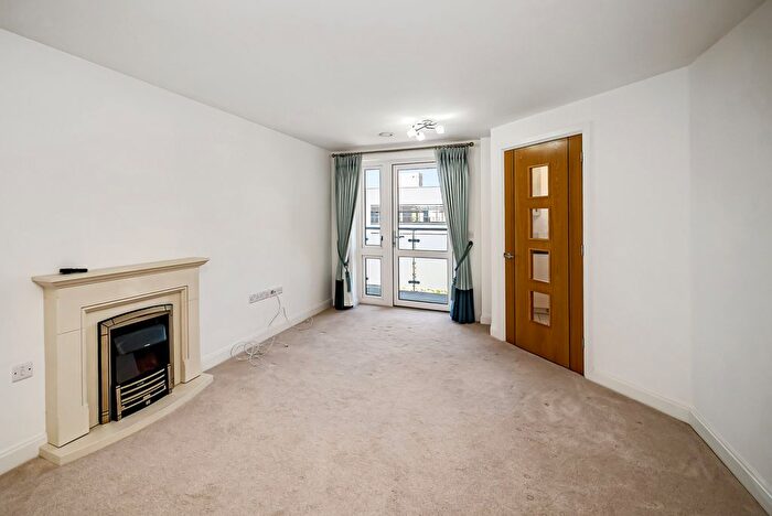 1 Bedroom Flat To Rent In Bridge Avenue, Maidenhead, SL6