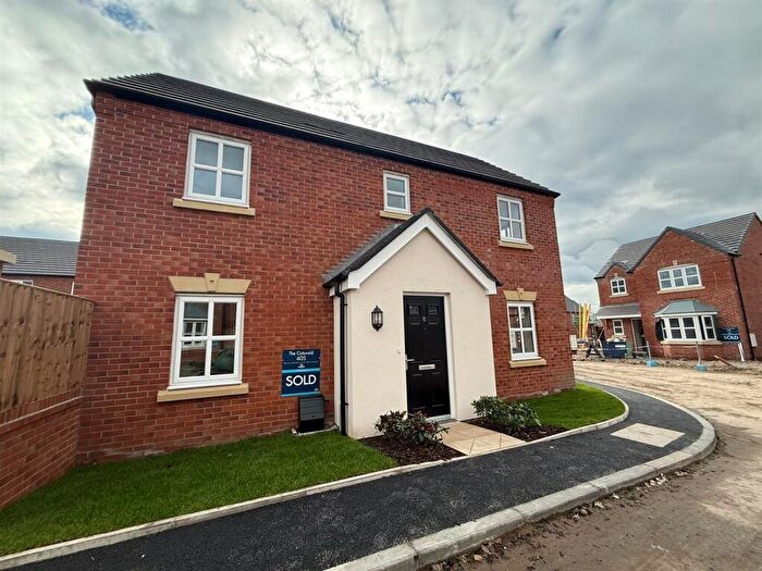 3 Bedroom Detached House To Rent In Rivington Park, Bolton, BL6