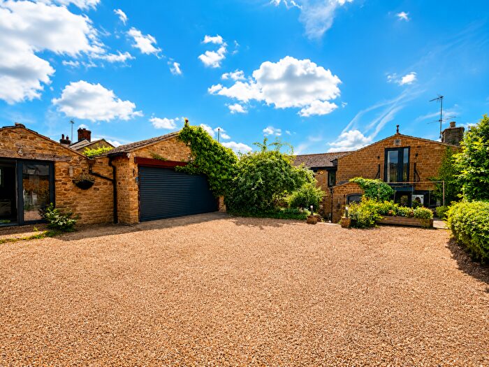 5 Bedroom Detached House For Sale In Silver Street, Brixworth, NN6