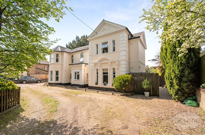 1 Bedroom Flat For Sale In London Road, Hill Brow, Liss, Hampshire, GU33