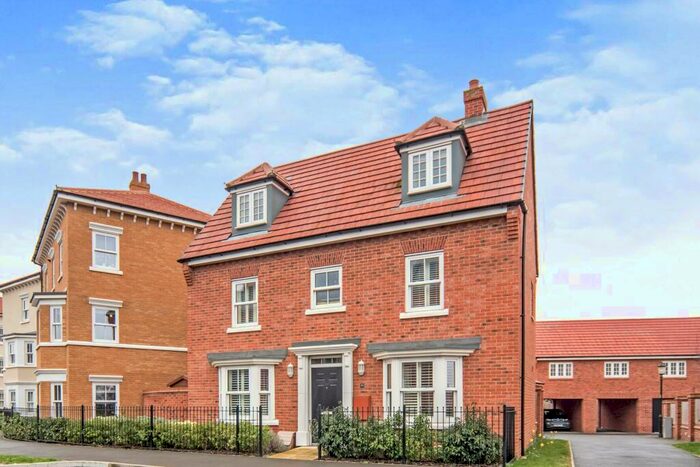 4 Bedroom Detached House To Rent In Anglia Way, Great Denham, MK40