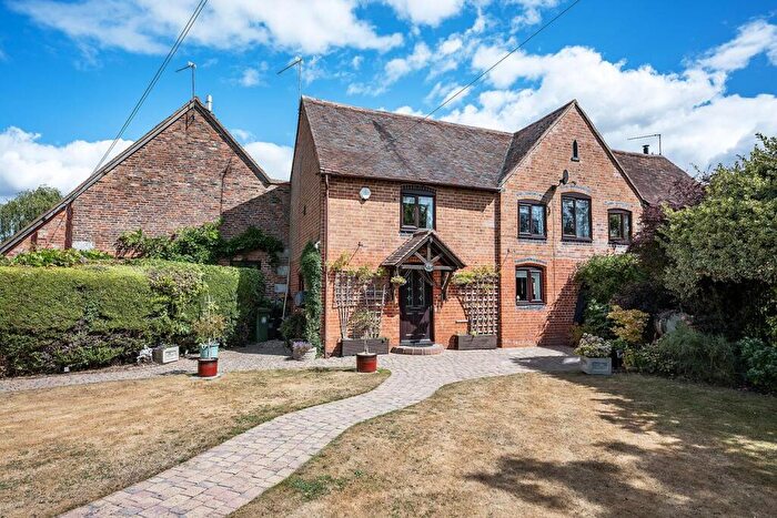 3 Bedroom Semi-Detached House For Sale In Pennyford Lane, Wootton Wawen, Henley-In-Arden, B95