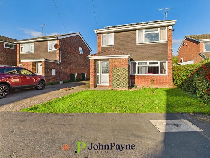 4 Bedroom Detached House For Sale In Poitiers Road, Cheylesmore, Coventry, CV3