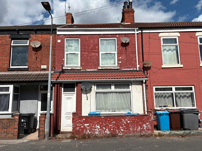 3 Bedroom Terraced House For Sale In Cholmley Street, Hull, East Yorkshire, HU3