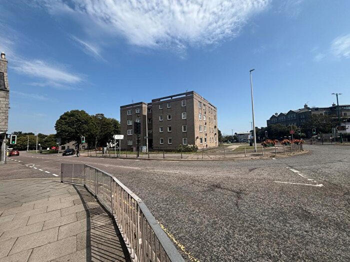 2 Bedroom Flat For Sale In Justice Port, Aberdeen, Aberdeenshire, AB24