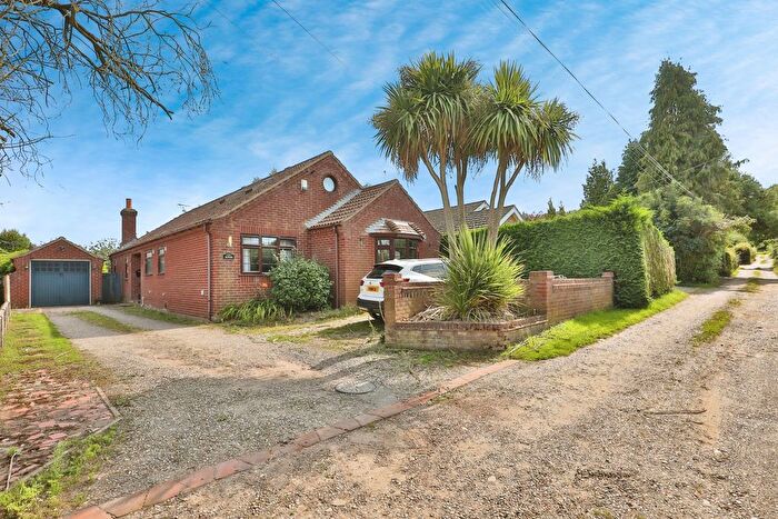 3 Bedroom Detached House For Sale In Brickfield Loke, Norwich, Norfolk, NR8