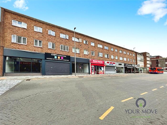 3 Bedroom Maisonette To Rent In Bridge Street, Hemel Hempstead, Hertfordshire, HP1