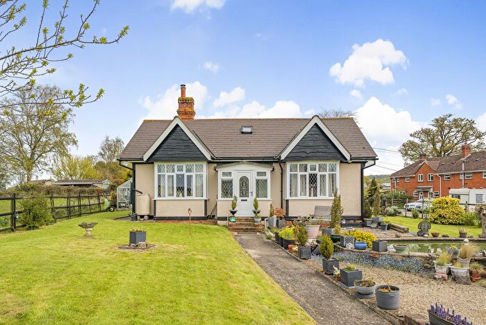 3 Bedroom Bungalow For Sale In Twyford, Shaftesbury, Dorset, SP7