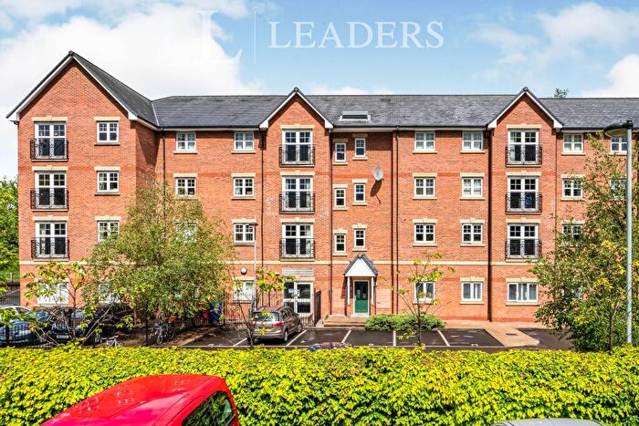2 Bedroom Flat To Rent In Ladybarn Lane, Fallowfield, Manchester, M14