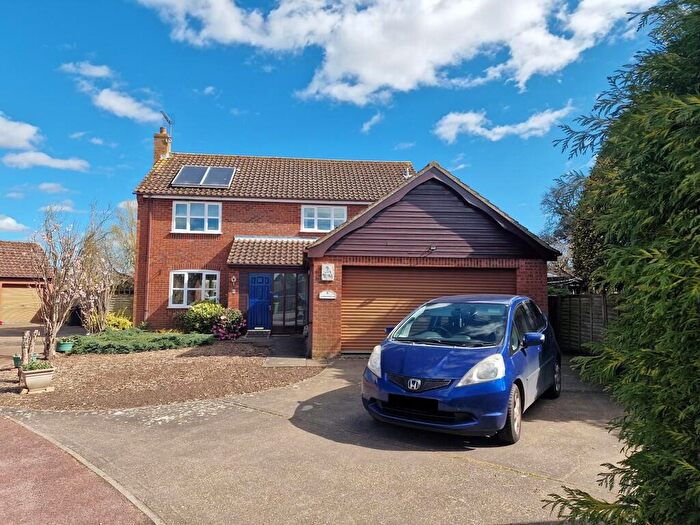 4 Bedroom Detached House For Sale In The Meadows, Thurton, NR14