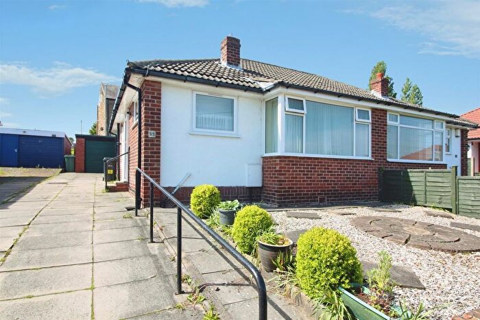 2 Bedroom Semi Detached Bungalow For Sale In Greenmoore Avenue, Lofthouse, WF3