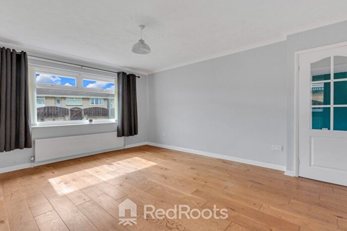 2 Bedroom Detached Bungalow For Sale In Corn Hill, Conisbrough, Doncaster, DN12