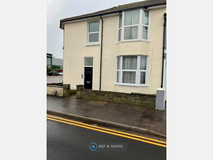 1 Bedroom Flat To Rent In Newland House, Worthing, BN11