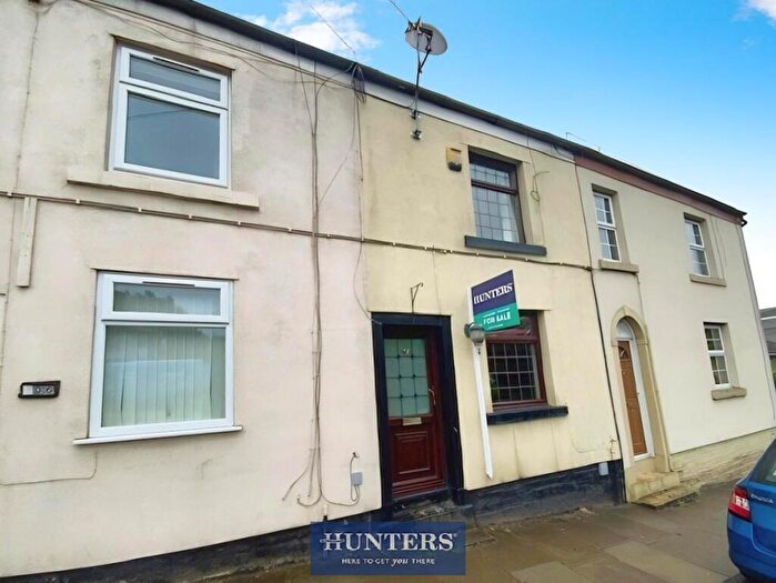 2 Bedroom House For Sale In Huddersfield Road, Stalybridge, SK15