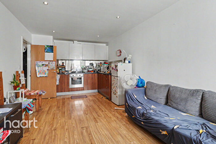 1 Bedroom Flat To Rent In Arboretum Place, Barking, IG11