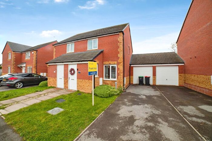 2 Bedroom Semi Detached House For Sale In Manderley Gardens, Sutton In Ashfield, Nottinghamshire, NG17