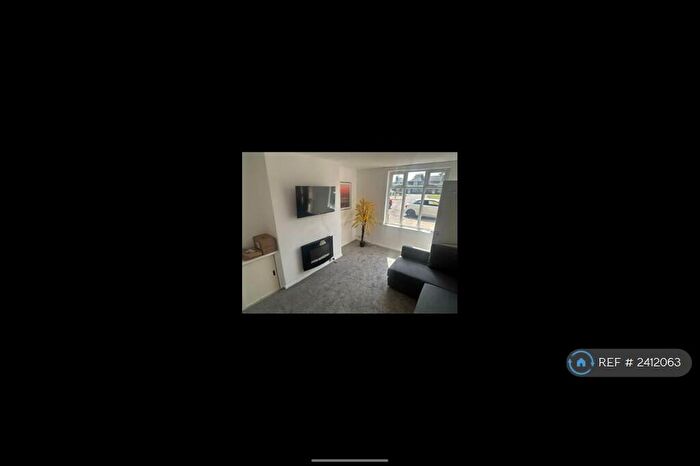 2 Bedroom Terraced House To Rent In Kennington Road, Nottingham, NG8