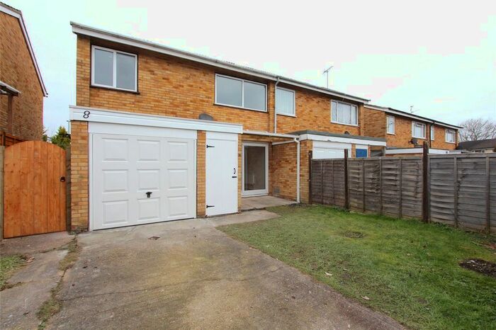3 Bedroom Semi-Detached House To Rent In Ulster Close, Caversham Park Village, Reading, RG4