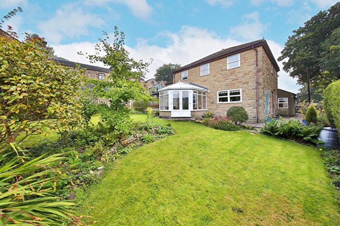 4 Bedroom Detached House For Sale In Holme Close, Holloway, Derbyshire., DE4