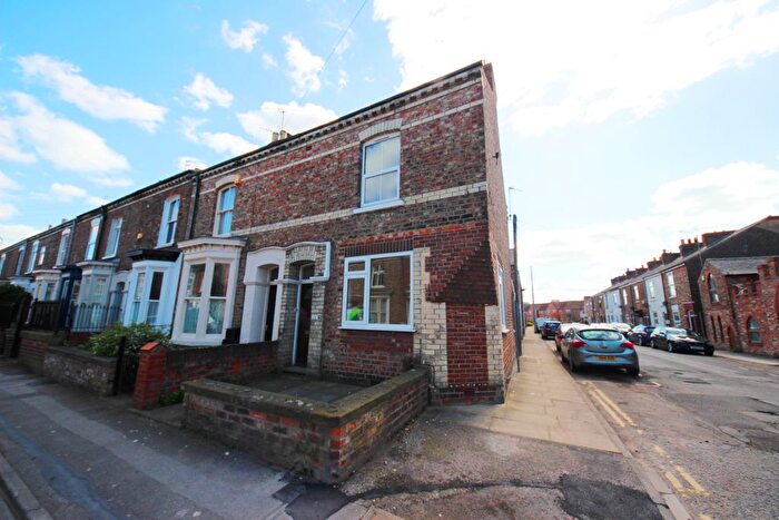 3 Bedroom Terraced House To Rent In Fountayne Street, York, YO31