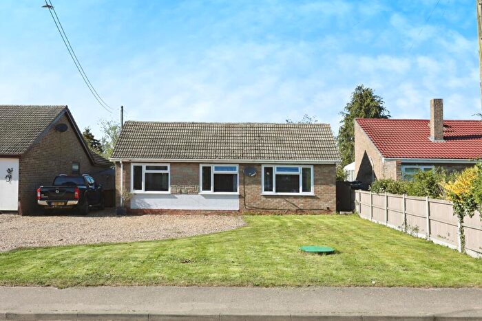 3 Bedroom Bungalow For Sale In Norwich Road, Barnham Broom, Norwich, Norfolk, NR9