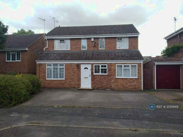 4 Bedroom Detached House To Rent In Gogh Road, Aylesbury, HP19