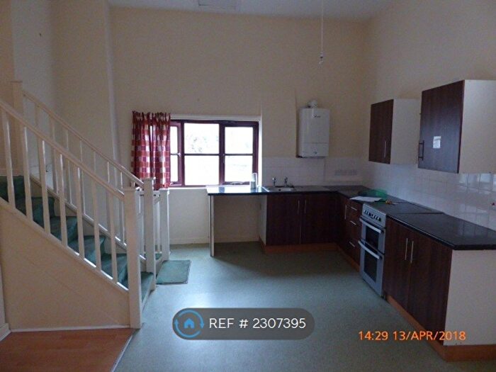 2 Bedroom Flat To Rent In Duke Street, South Molton, EX36