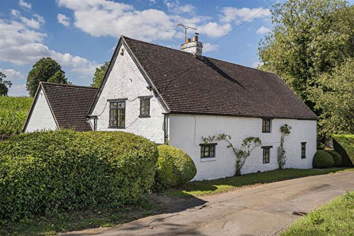 4 Bedroom Detached House For Sale In Little Back Lane, Hellidon, Daventry, NN11