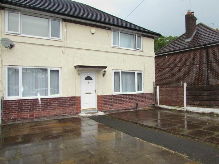 2 Bedroom Flat To Rent In Garland Road, Wythenshawe, Manchester, M22