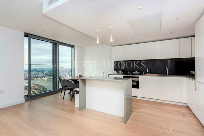 2 Bedroom Apartment To Rent In Landmark Pinnacle, Canary Wharf, E14