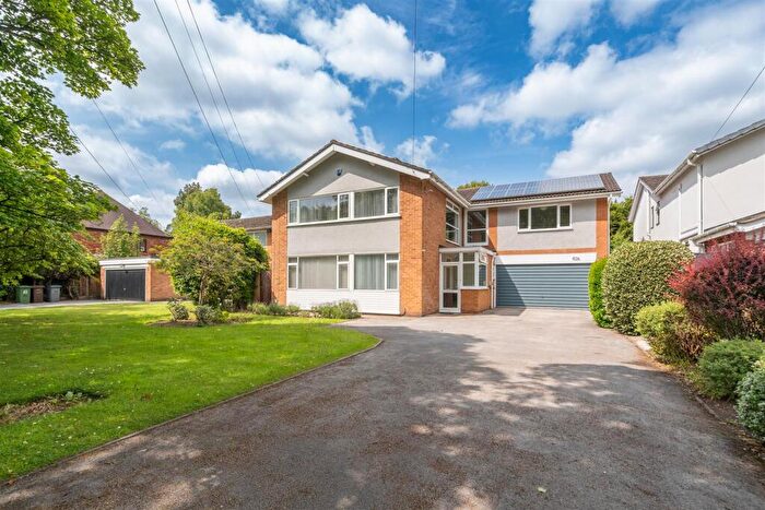 6 Bedroom Detached House To Rent In Hampton Lane, Solihull, B91