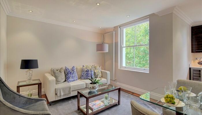 1 Bedroom Flat To Rent In Kensington Gardens Square, London, W2