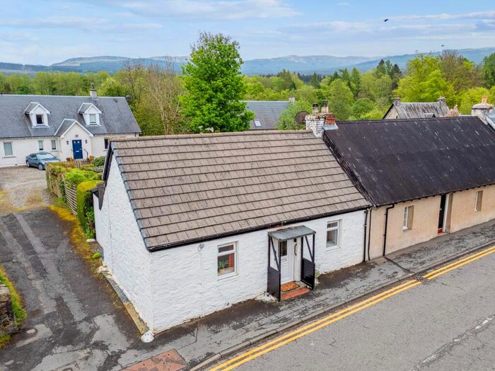 2 Bedroom End Of Terrace House For Sale In Main Street, Killin, Stirlingshire, FK21