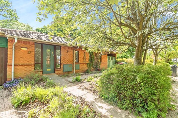 2 Bedroom Bungalow For Sale In Edison Square, Shenley Lodge, Milton Keynes, Buckinghamshire, MK5