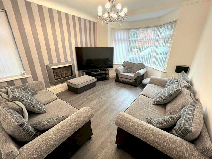 3 Bedroom Detached House To Rent In Lancaster Road, Salford, M6