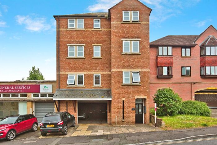 2 Bedroom Apartment To Rent In South Street, Yeovil, BA20