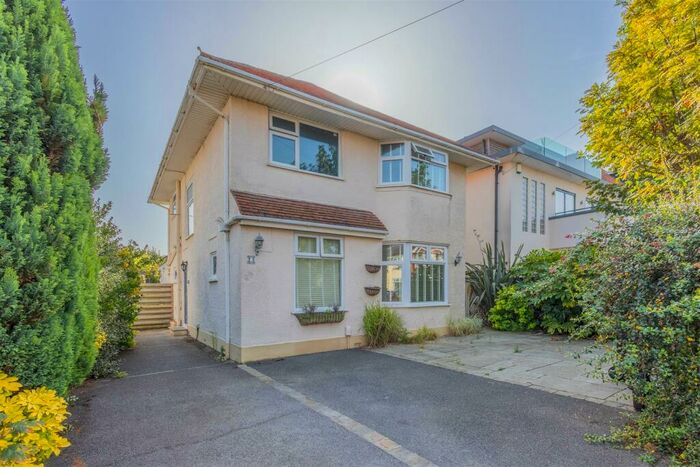 4 Bedroom Detached House To Rent In Pinecliffe Avenue, Bournemouth, BH6
