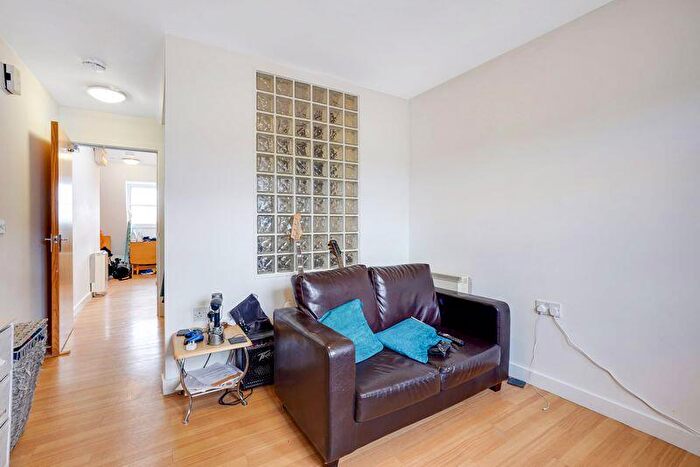 1 Bedroom Flat To Rent In Station Road West, Canterbury, CT2