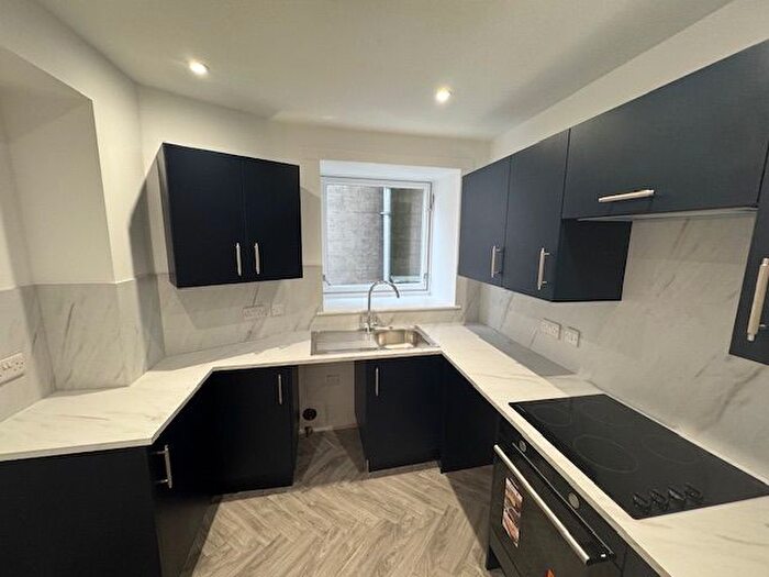 3 Bedroom Flat To Rent In High Street, Brechin, DD9