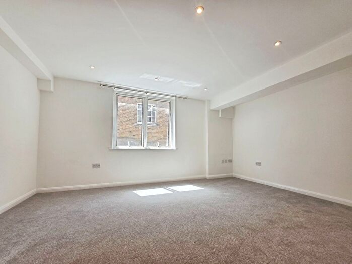 Studio To Rent In Woolpack House, Chapel Street, Guildford, GU1