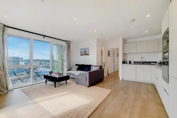 2 Bedroom Flat To Rent In Bowspirit Apartments, Creekside, Deptford, London, SE8