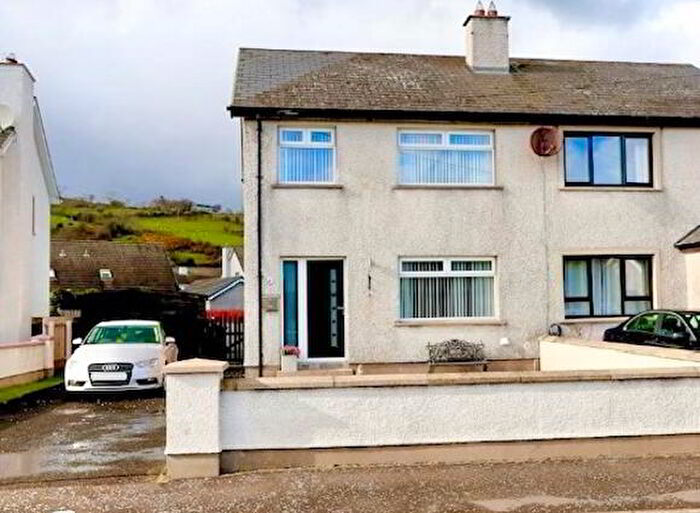 3 Bedroom Semi-Detached House For Sale In Warren Park, Ballymena, BT44