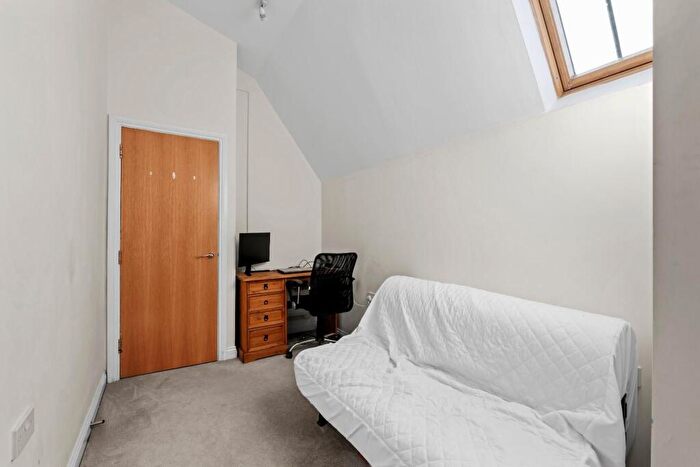 2 Bedroom Duplex For Sale In Avenue Road, Leamington Spa, CV31